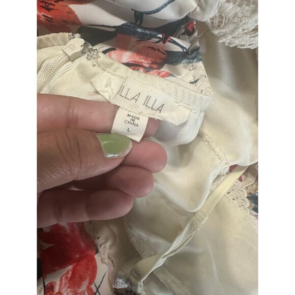 Illa Illa Floral White Lace Romper – Women’s L – Boho Chic Summer Style - Picture 5 of 6